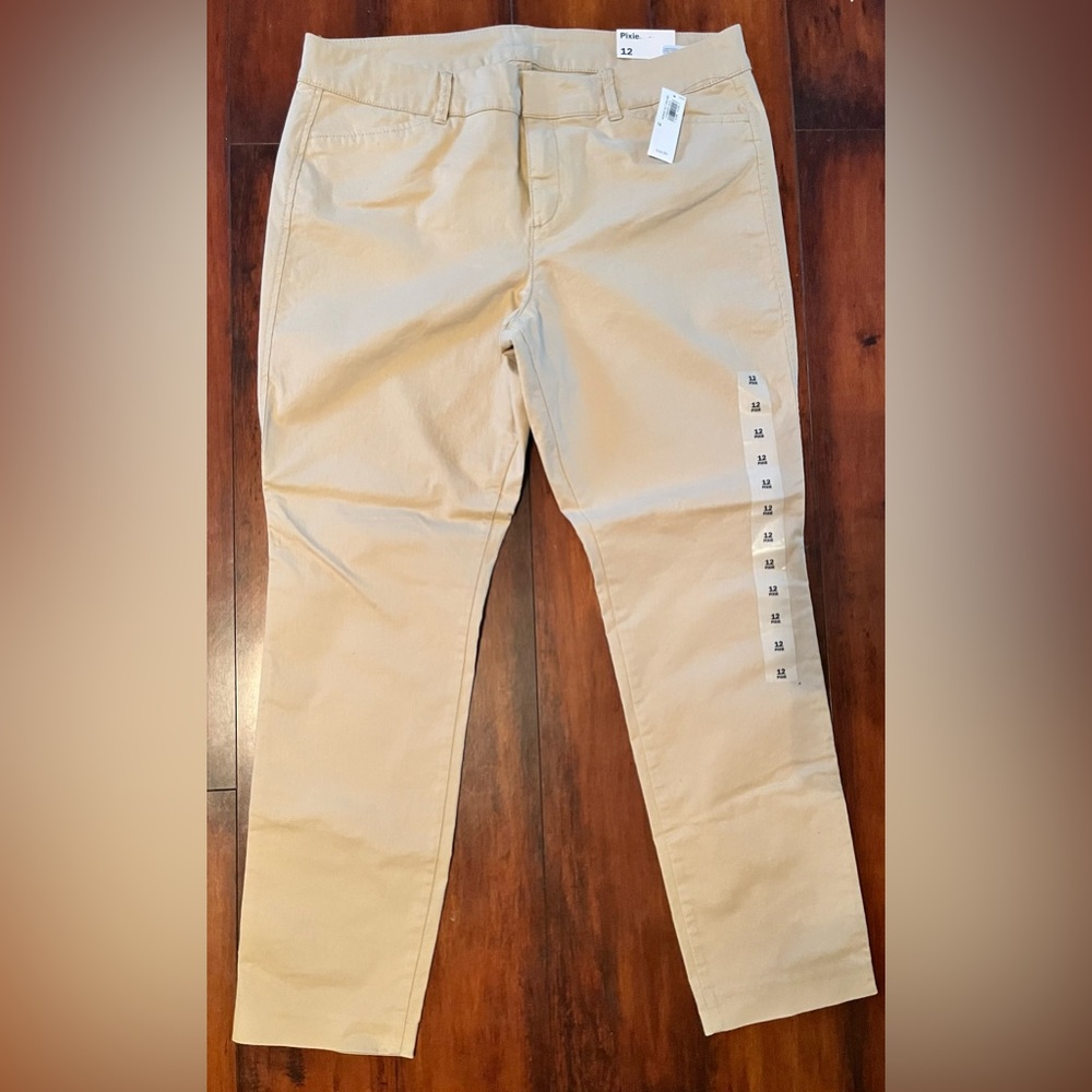 NWT Women’s Old Navy Pixie Pants size 12 $34.99